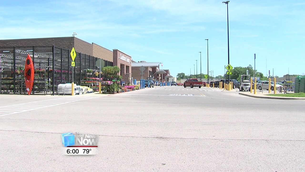 Allen County Sheriff's Office investigates bomb threat at Walmart 1.jpg